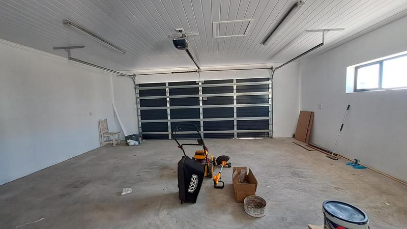 4 Bedroom Property for Sale in Stilbaai Wes Western Cape